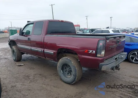 2001 Chevrolet Silverado 1500 Ls z USA, uszkodzony, nr VIN 2GCEK19T711312583